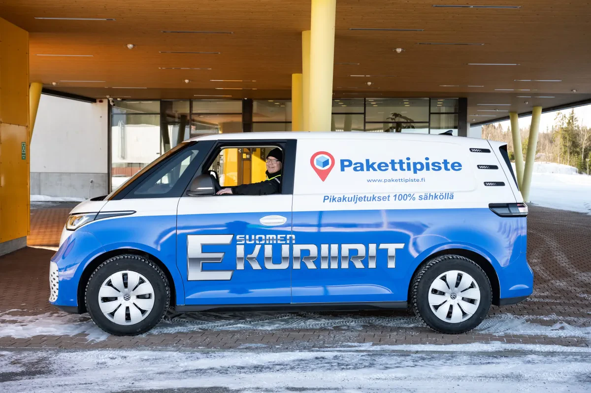 Tampere.sahkoauto-scaled